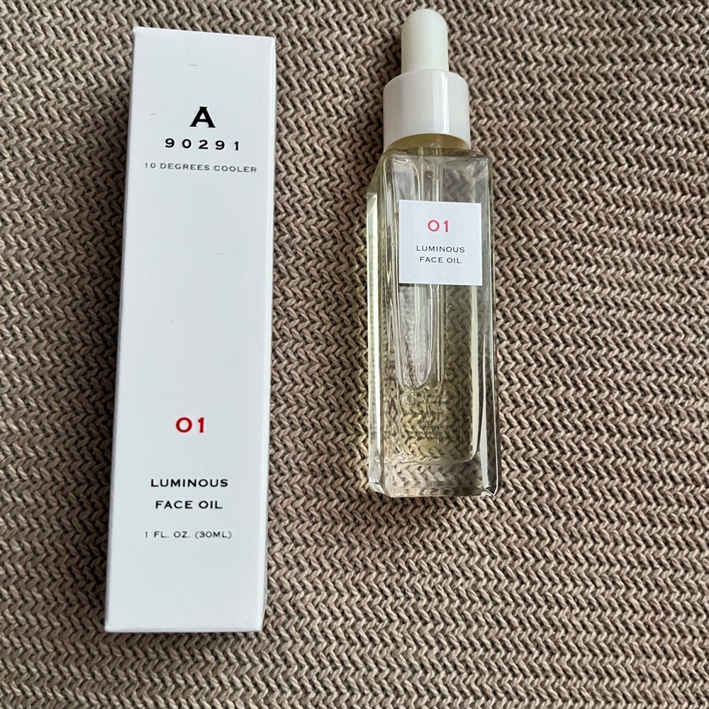 Apothecary 01 LUMINOUS FACE OIL 1 FL OZ NEW IN BOX